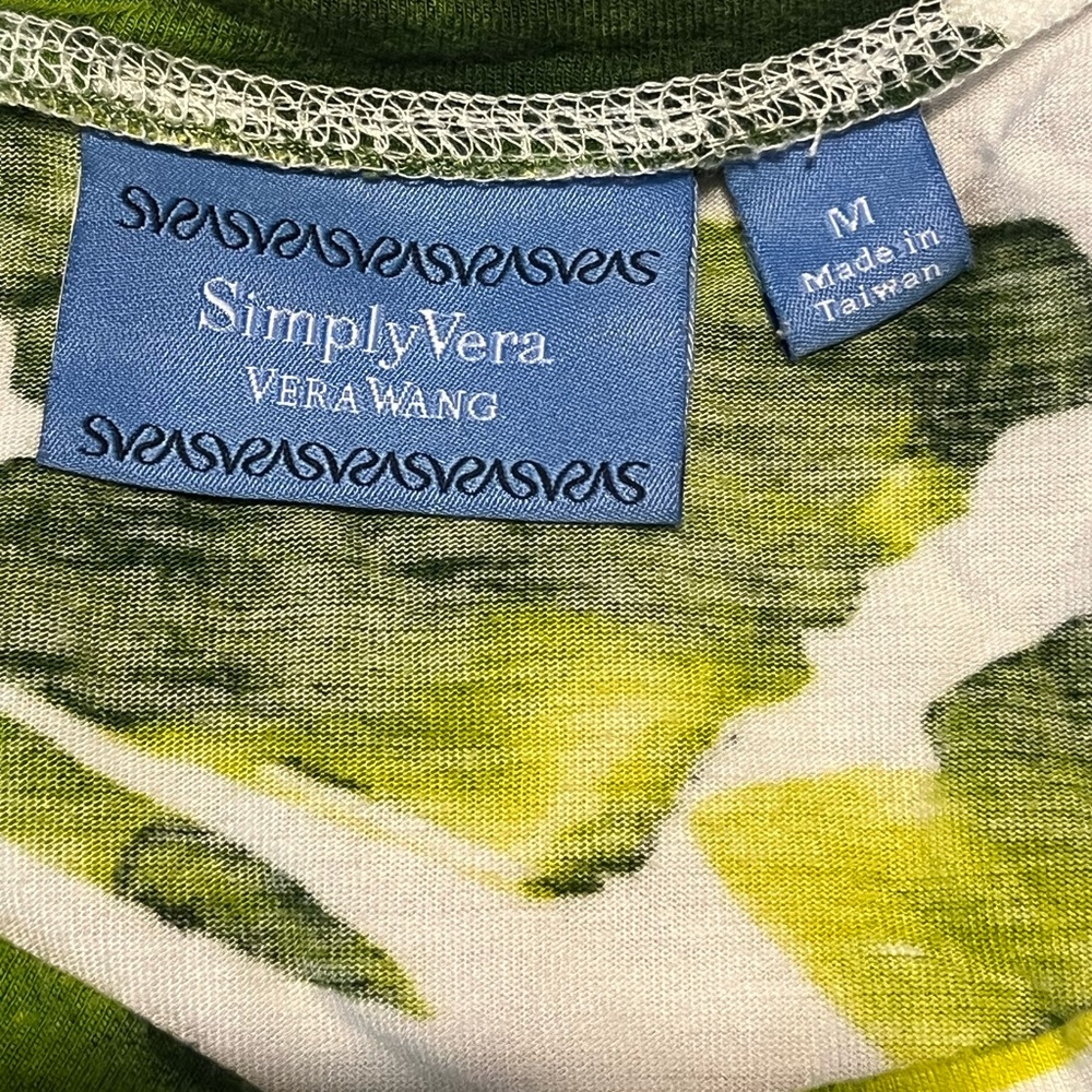 Simply Vera by Vera Wang Sleeveless Blouse – Size Medium - Picture 3 of 5